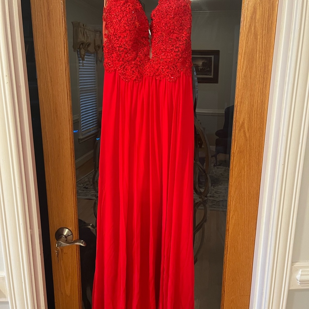 Elegant Red Sherri Hill Prom Dress